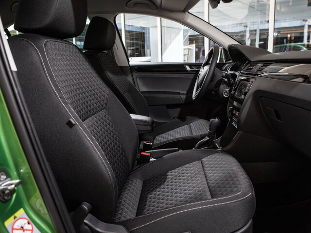 Skoda Rapid 1 поколение рестайлинг, Лифтбек - технические ...