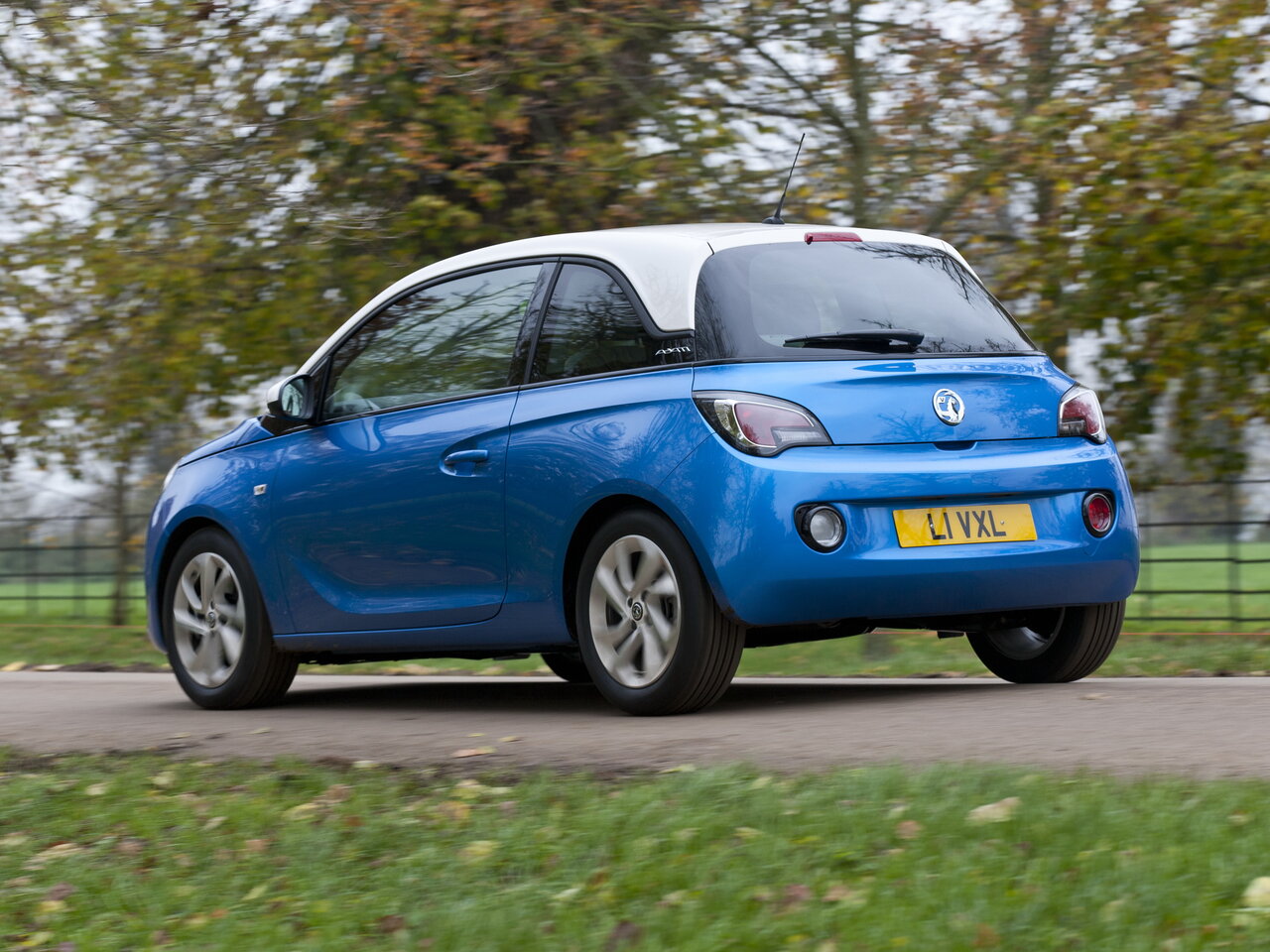 Opel Adam Rocks 1 0