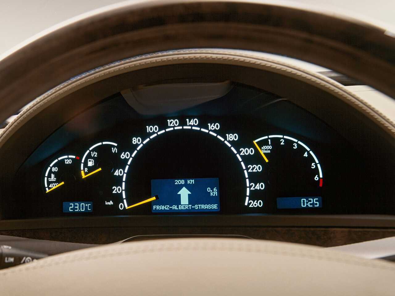 Как снять приборную панель w220