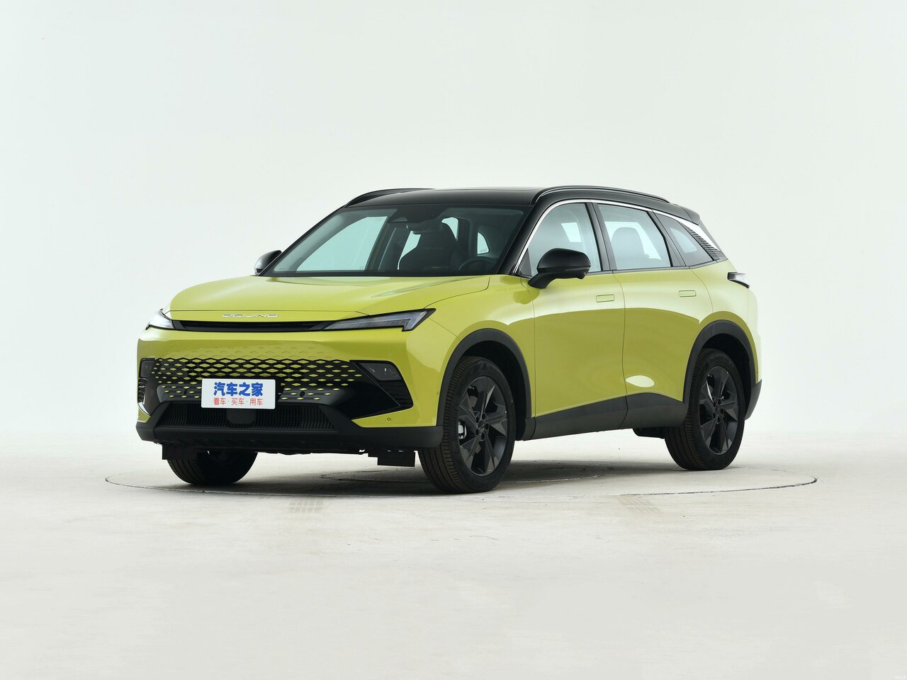 BAIC X55 - технические характеристики, модельный ряд, комплектации ...