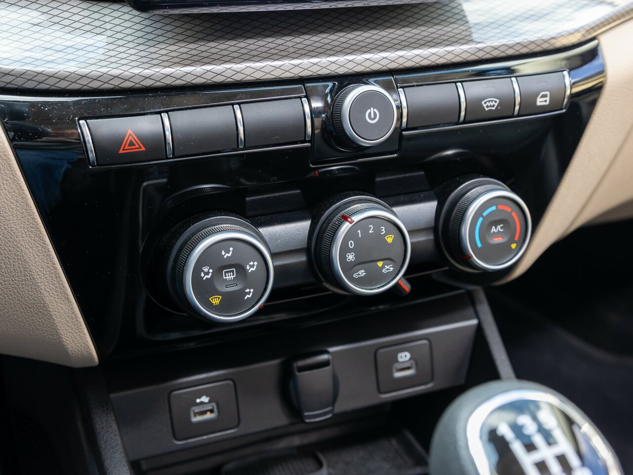 Lada (ВАЗ) Vesta 1 поколение (NG) рестайлинг, седан - технические ...