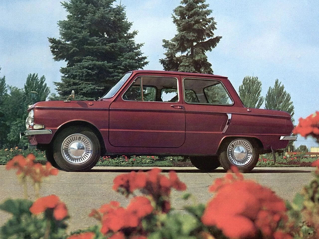 Сбоку