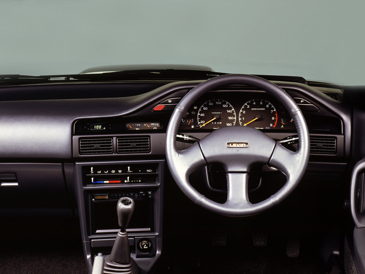 Toyota Corolla Levin V (AE91/AE92), Купе: фото поколения