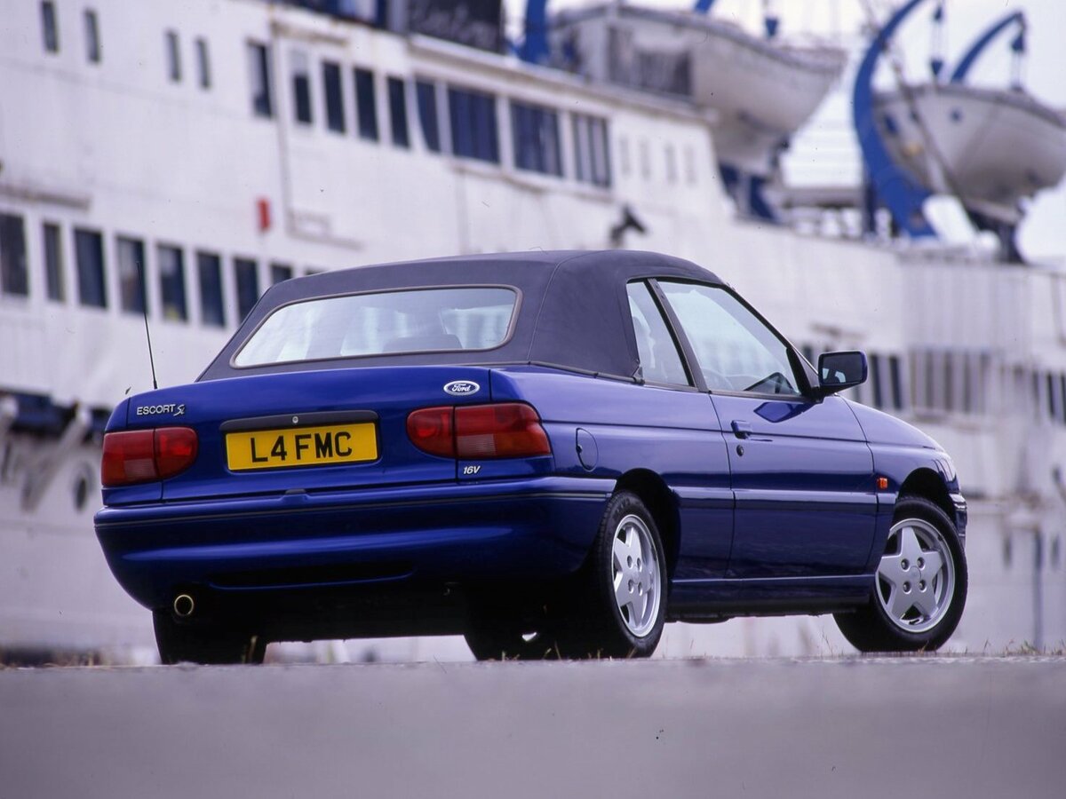 Ford Escort V Рестайлинг 1, Седан: фото поколения