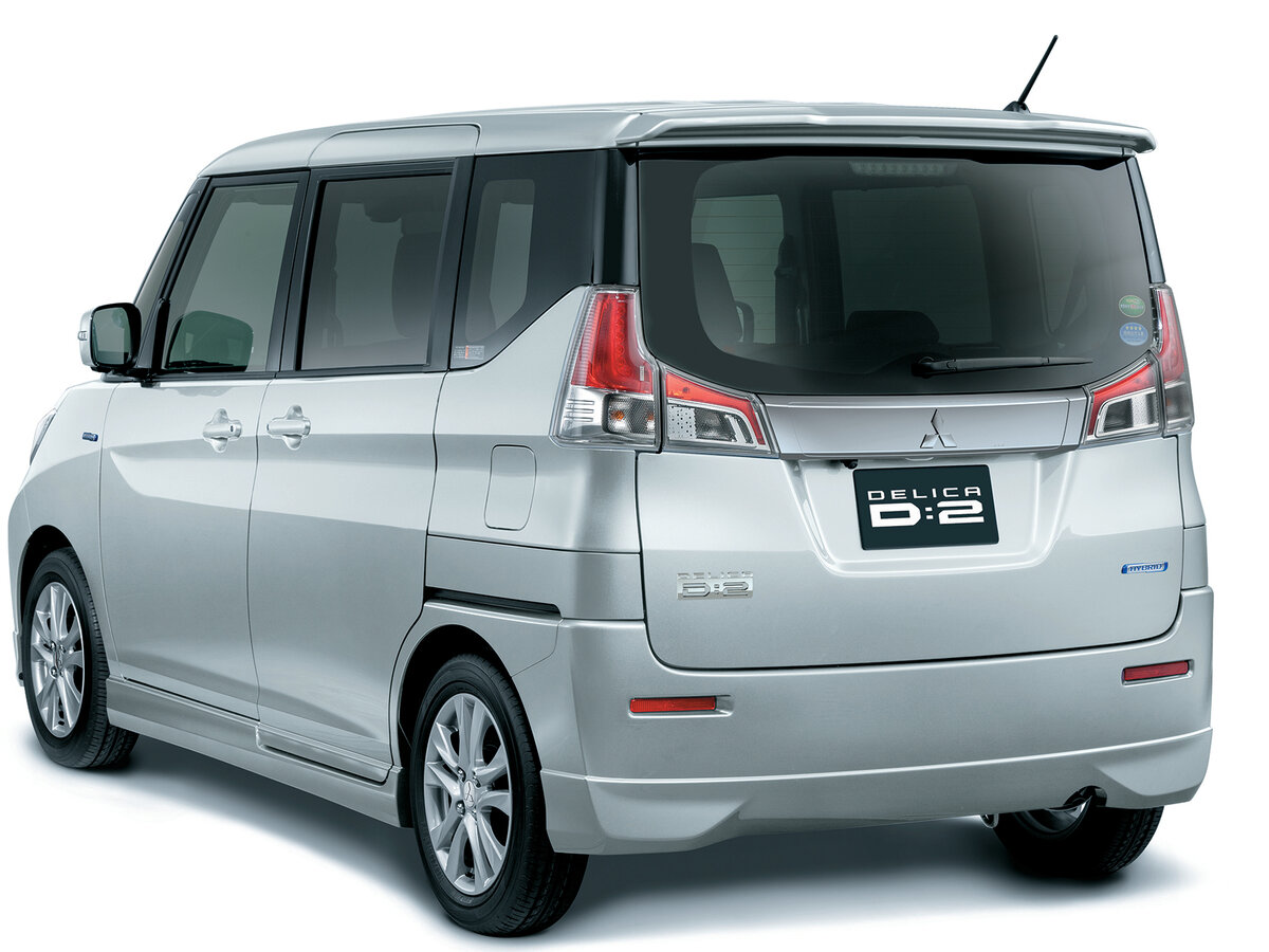 Mitsubishi Delica D:2 II Рестайлинг, Микровэн: фото поколения