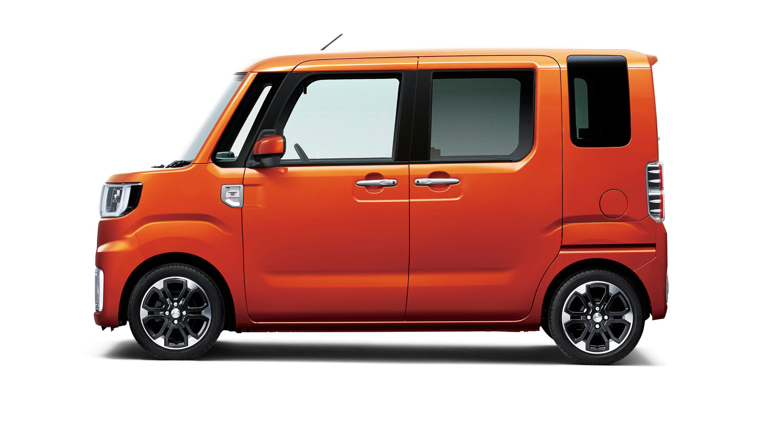 Daihatsu Wake, вид 2
