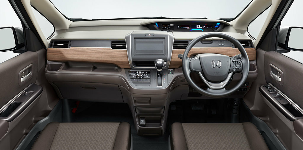 Honda Freed, вид 2
