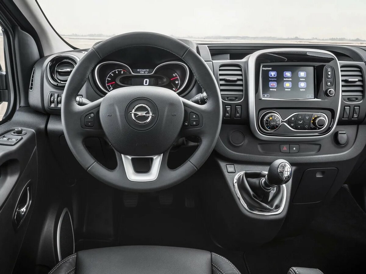 Opel Vivaro B, Минивэн: фото поколения