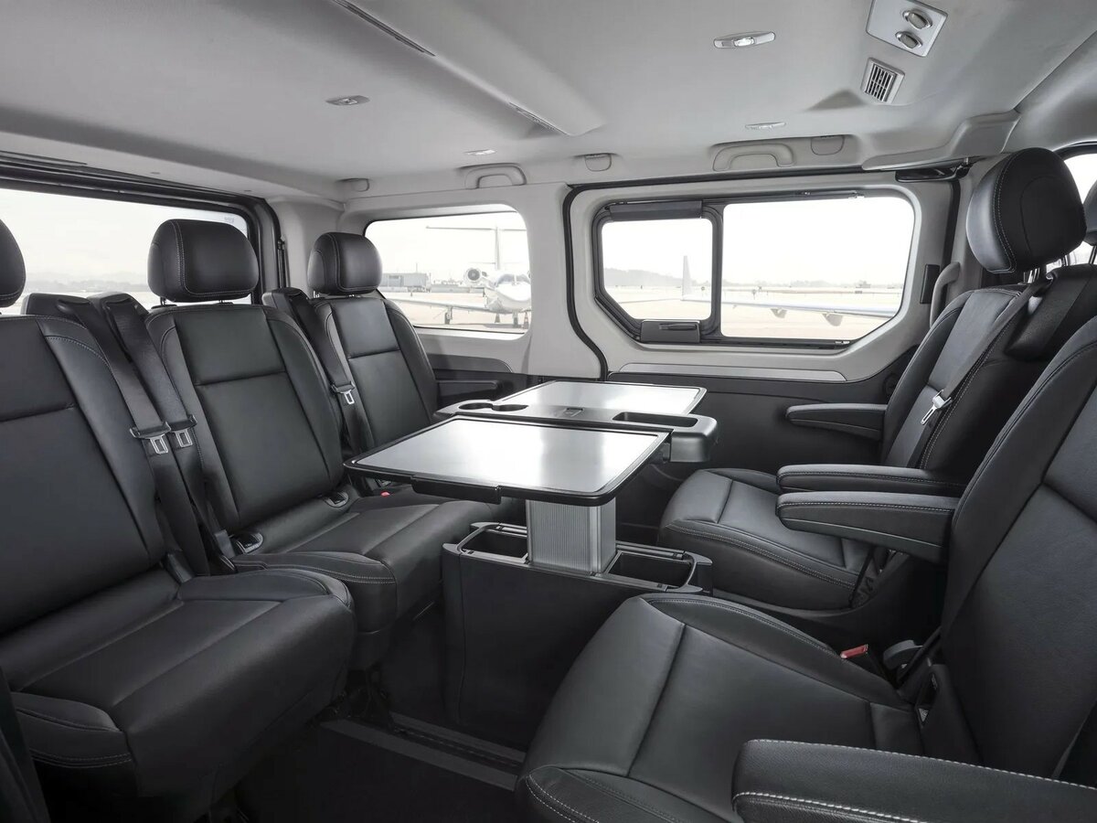 Opel Vivaro B, Минивэн: фото поколения