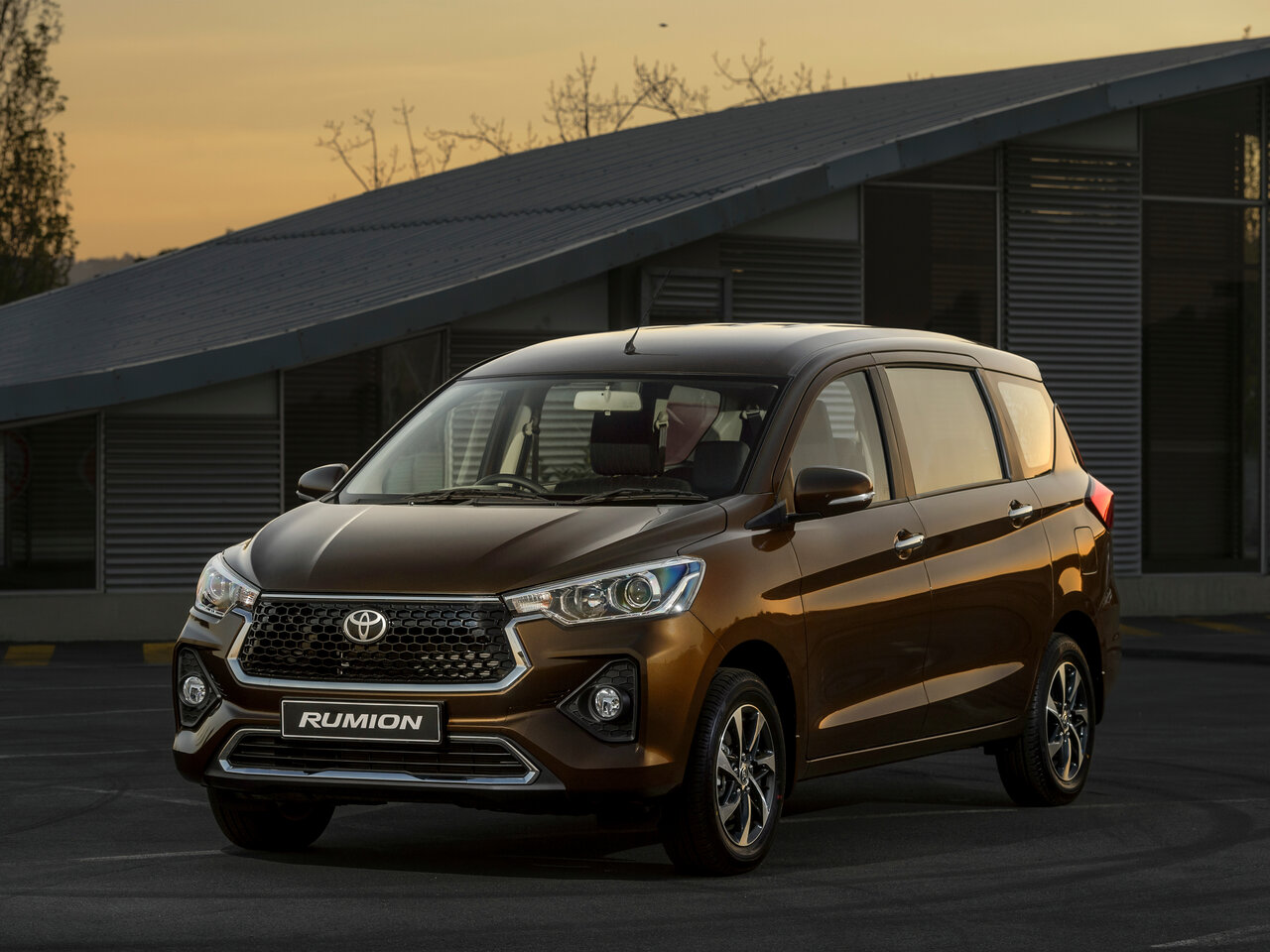 Toyota Rumion Основной вид
