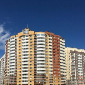 Купить 1-комнатную квартиру с раздельным санузлом в ЖК «Покровский» в Красноярске - изображение 1