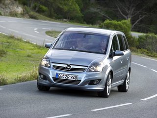 2012 Opel Zafira B Рестайлинг, чёрный, 613000 рублей, вид 1