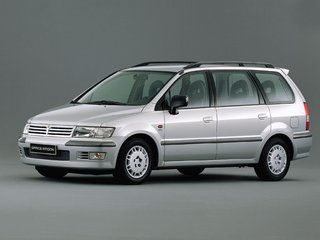 Mitsubishi Space Wagon III