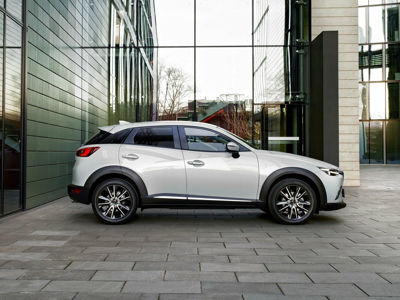 Mazda CX-3, вид 2
