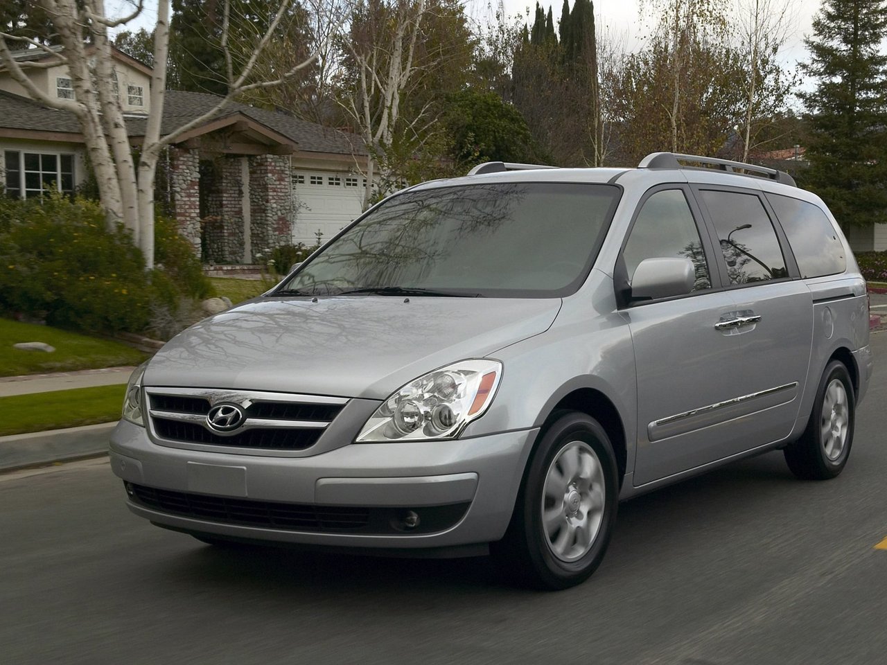 Hyundai Entourage Основной вид