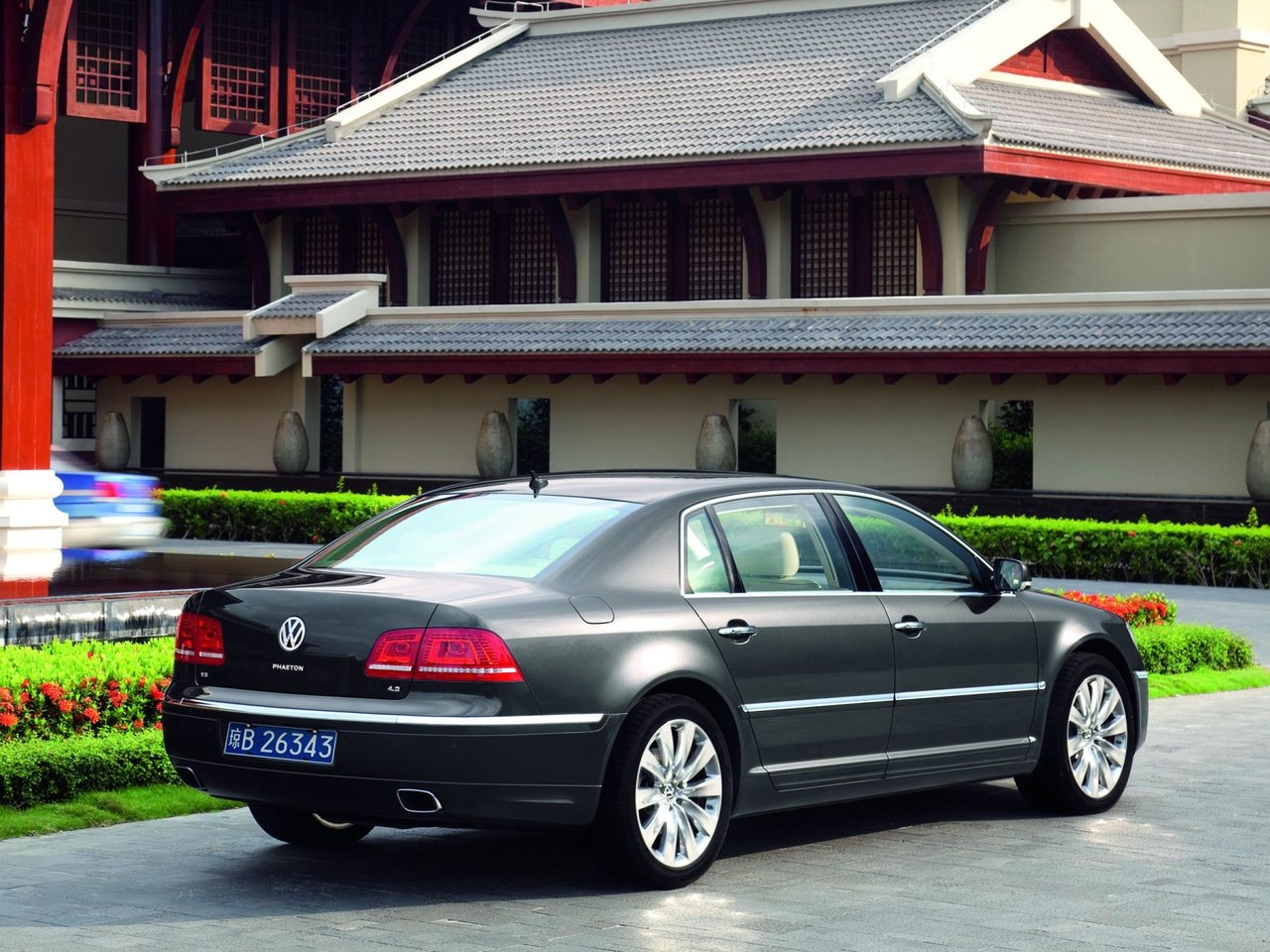 РџРѕРєРѕР»РµРЅРёРµ Volkswagen Phaeton
