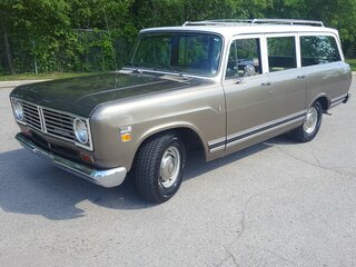 International Harvester Travelall IV