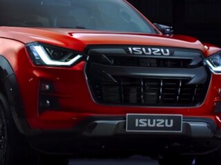 Фары светодиодные (bi-LED - ближний и дальний свет), с автоматической регулировкой уровня света