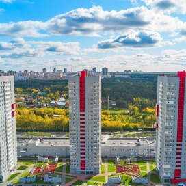 Купить однокомнатную квартиру рядом с водоёмом в ЖК «Манхэттен» в Челябинске - изображение 3