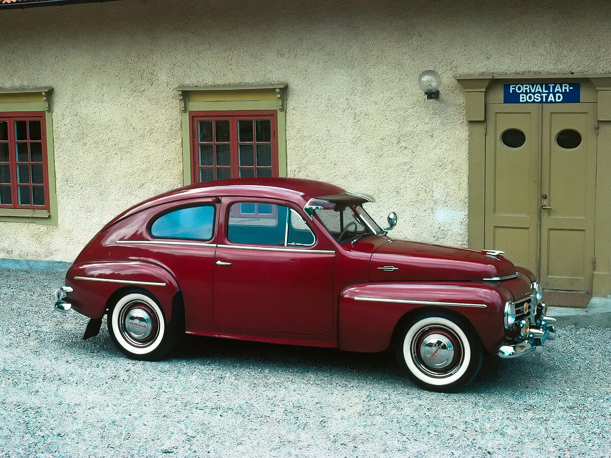 Volvo PV444, Хэтчбек 3 дв.: фото поколения
