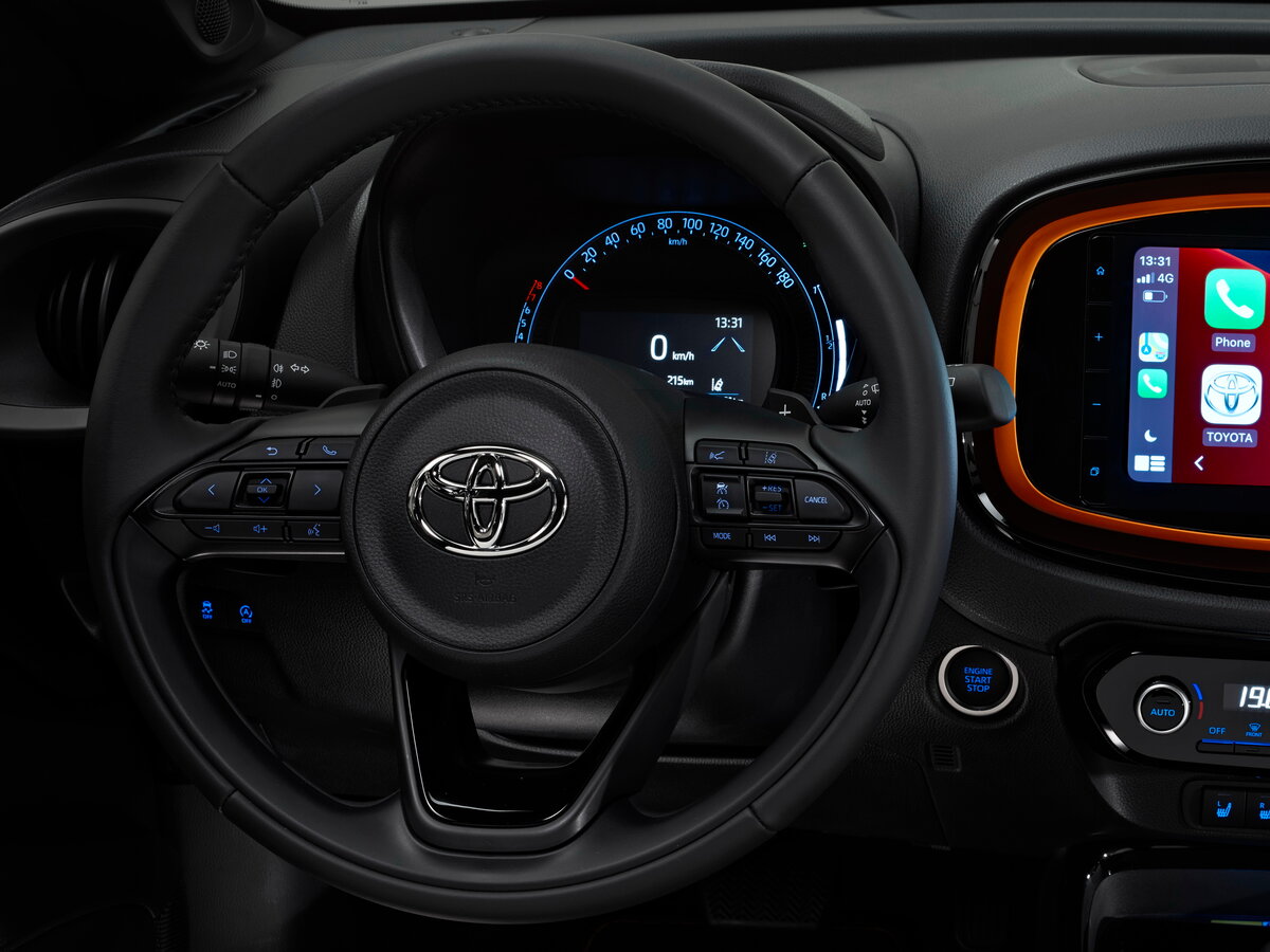 Toyota Aygo X I, Хэтчбек 5 дв.: фото поколения