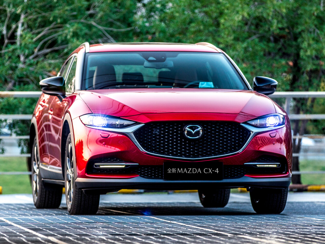 Mazda CX-4, вид 3