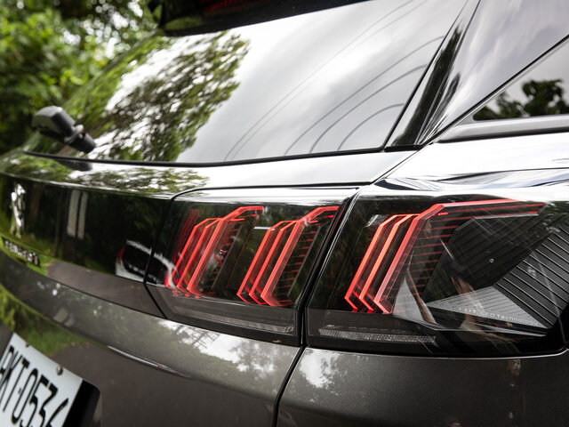 Peugeot 3008 2 поколение рестайлинг, Внедорожник 5 дв. - технические ...
