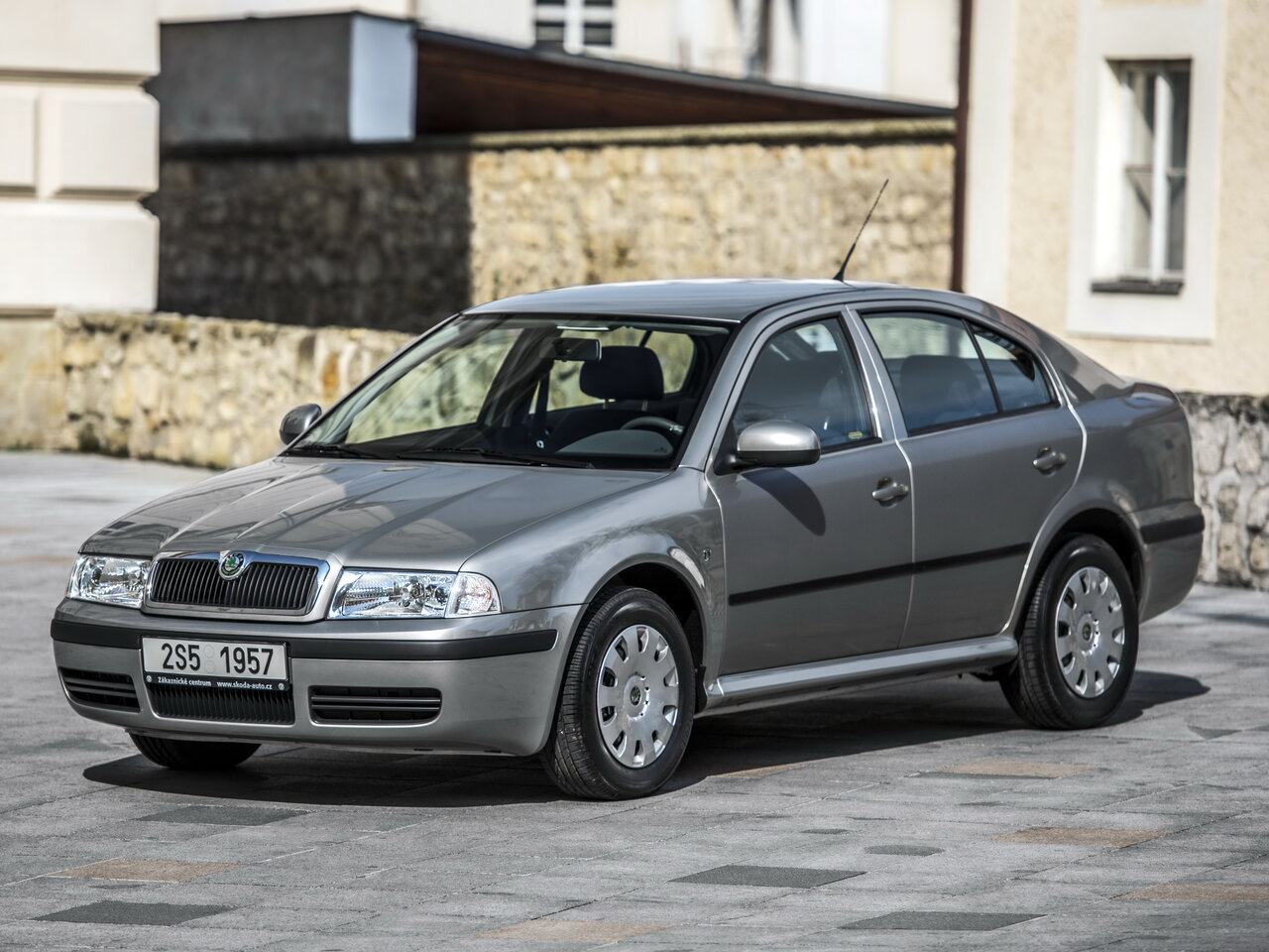 Цены и характеристики Skoda Octavia обзоры фотографии сравнения