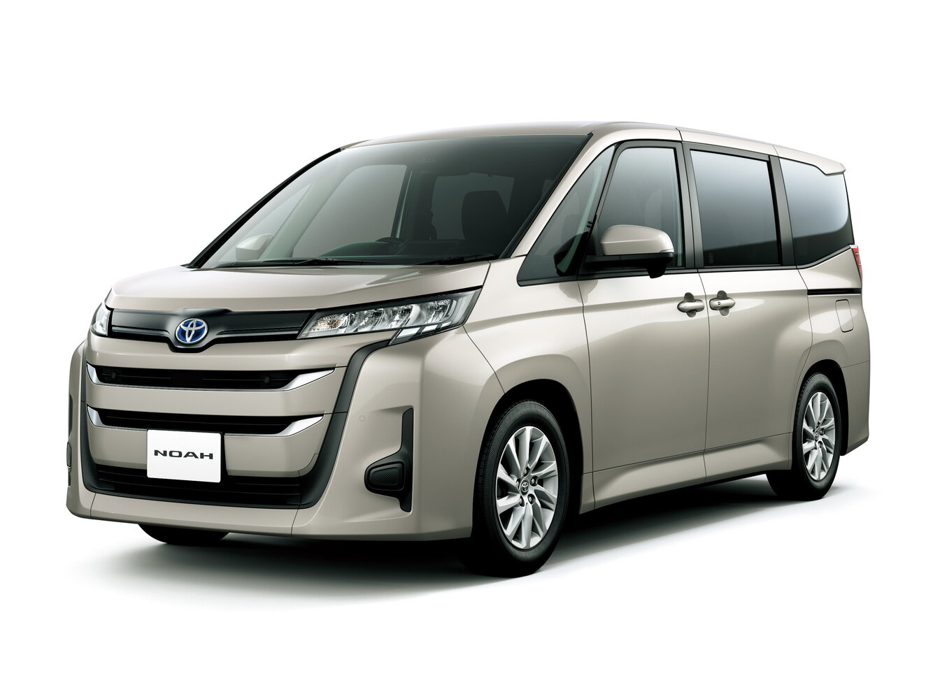 Toyota Noah Hybrid