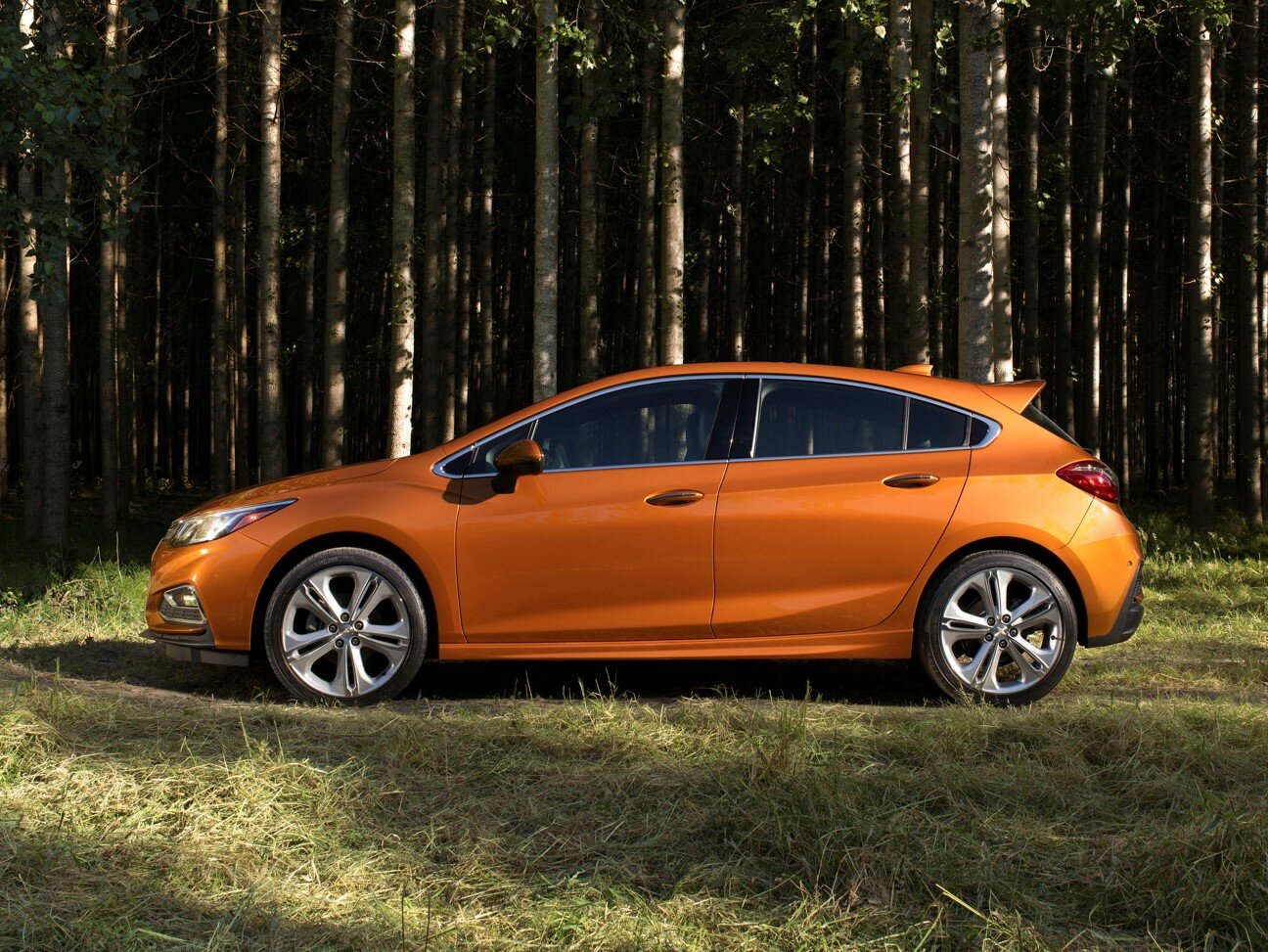 Chevrolet Cruze Hatchback Diesel, вид 2
