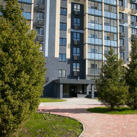 Купить 3-комнатную квартиру с панорамными окнами в ЖК «Верхний бульвар» в Кемерове - изображение 1