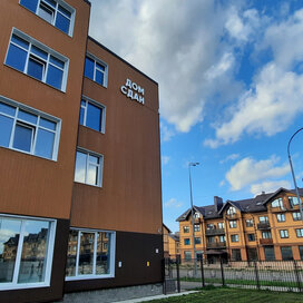 Купить однокомнатную квартиру на первом этаже в ЖК «Юрьевский посад» в Великом Новгороде - изображение 1