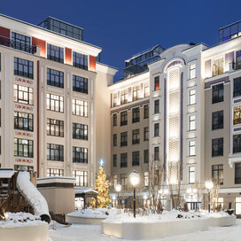 Купить квартиру с панорамными окнами в De Luxe квартал апартаментов «Театральный Дом» в Москве и МО - изображение 1