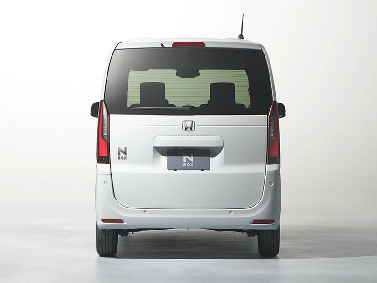 Honda N-BOX III, Микровэн: фото поколения