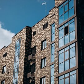 Купить 1-комнатную квартиру с подземным паркингом в жилом доме по ул. Новгородская, 1А в Тюмени - изображение 1