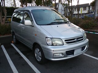 Daihatsu Delta Wagon III