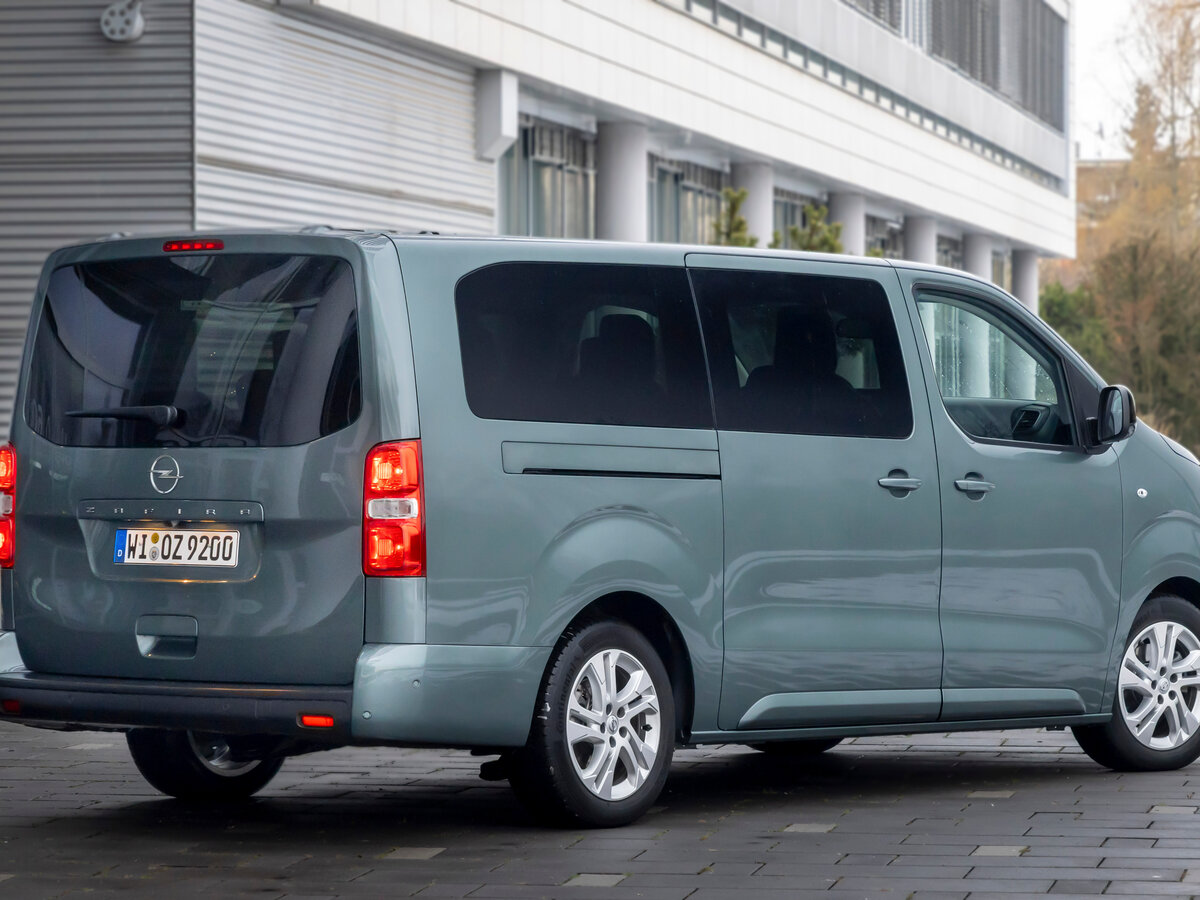 Opel Zafira Life I Рестайлинг, Минивэн XL: фото поколения