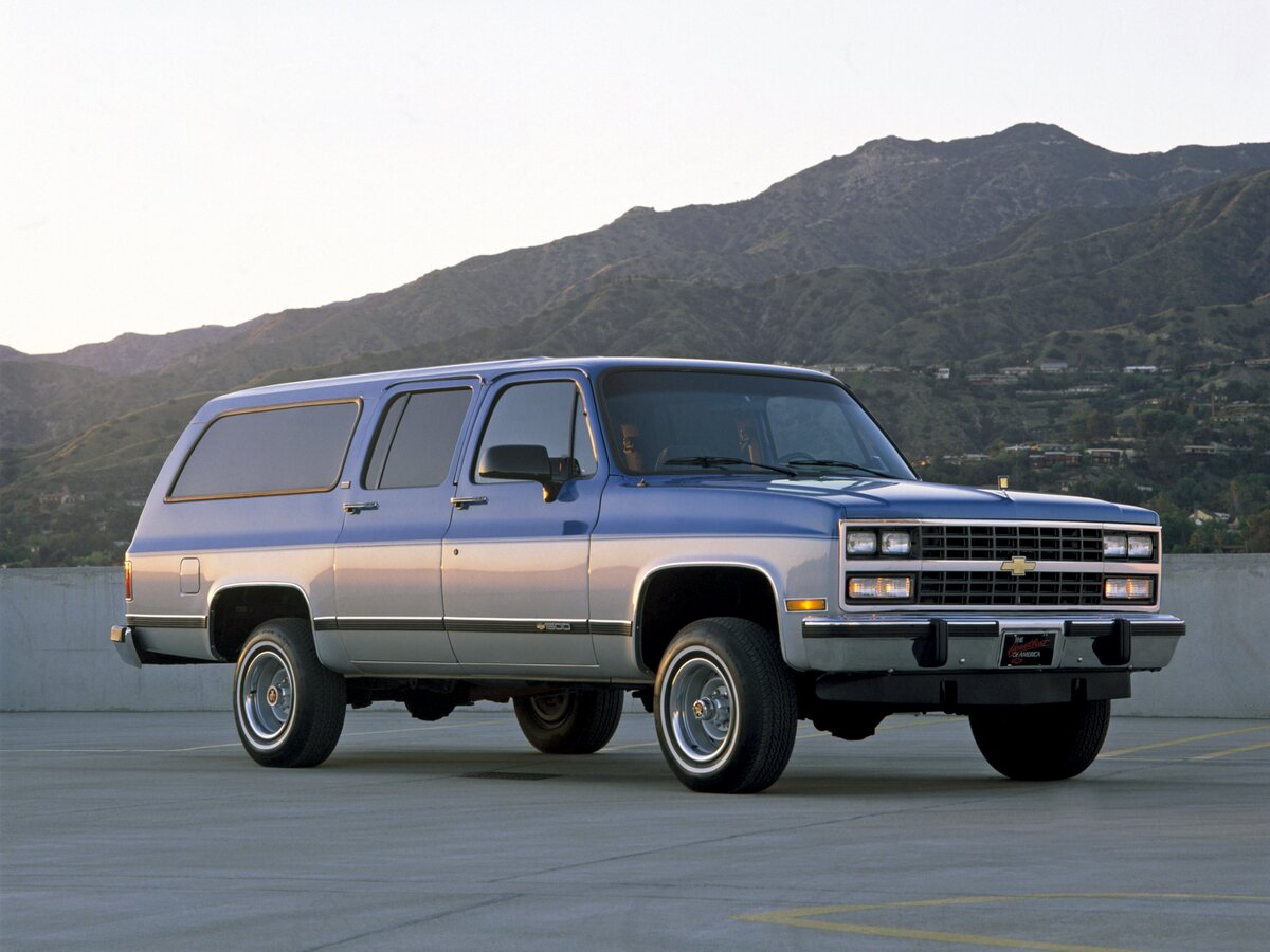Chevrolet Suburban VII, Внедорожник 5 дв.: фото поколения