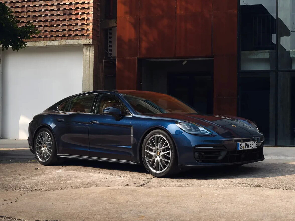 Porsche Panamera 4S Executive Основной вид