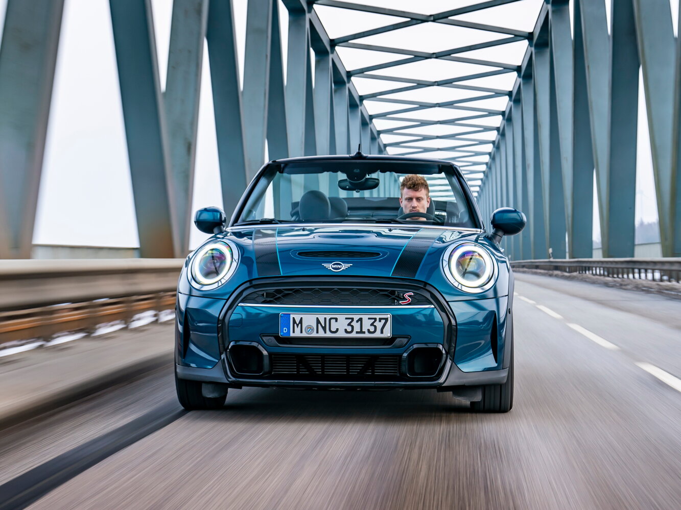 MINI Cabrio, вид 3