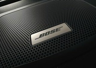 Премиальная аудиосистема BOSE с 11-ю динамиками