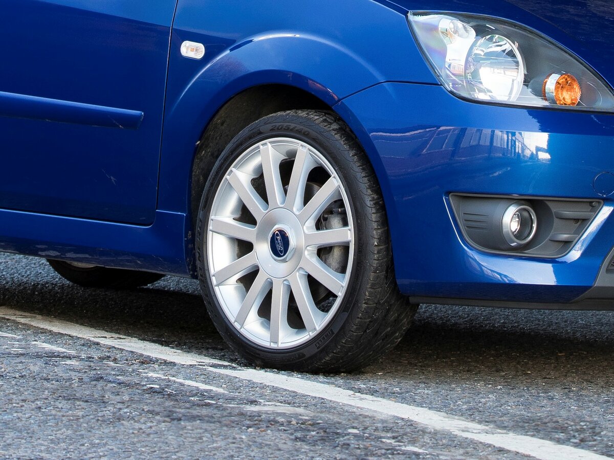 Ford Fiesta ST V Рестайлинг, Хэтчбек 3 дв.: фото поколения