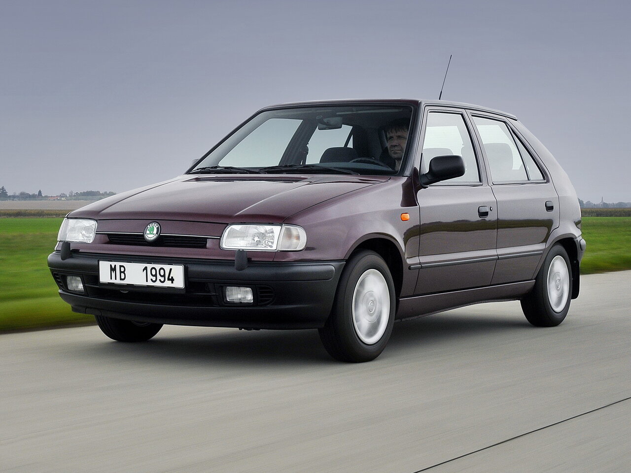 Какие двигатели устанавливают на Skoda Felicia?