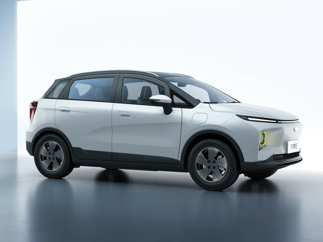 Geely Geometry E, вид 2