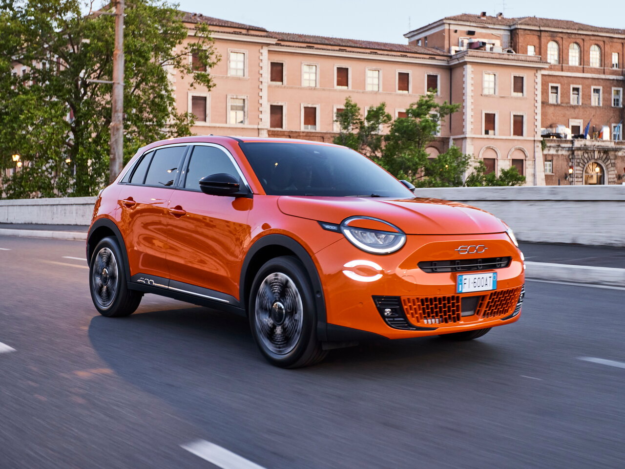 Fiat 600e Основной вид