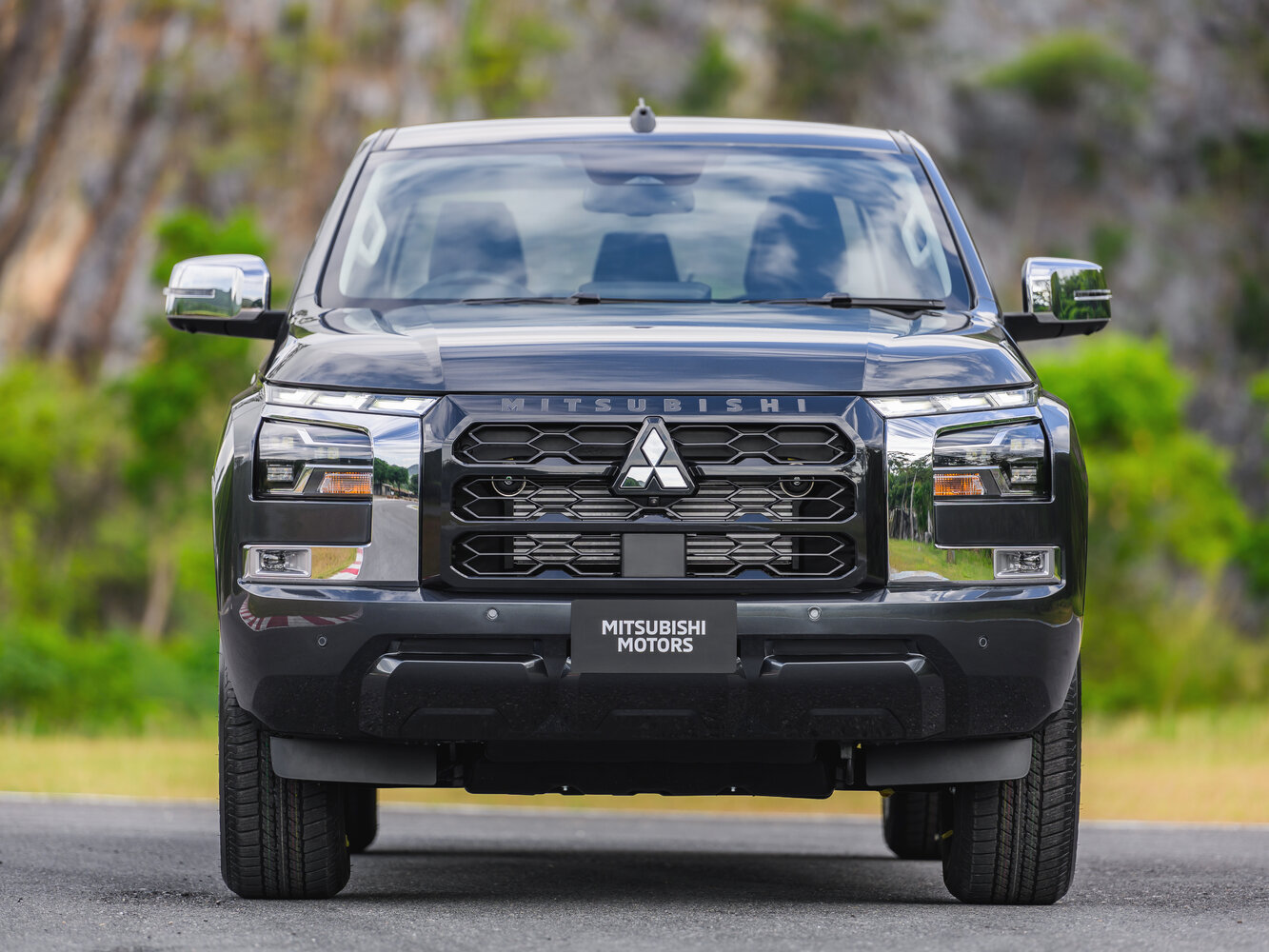 Mitsubishi Triton, вид 3