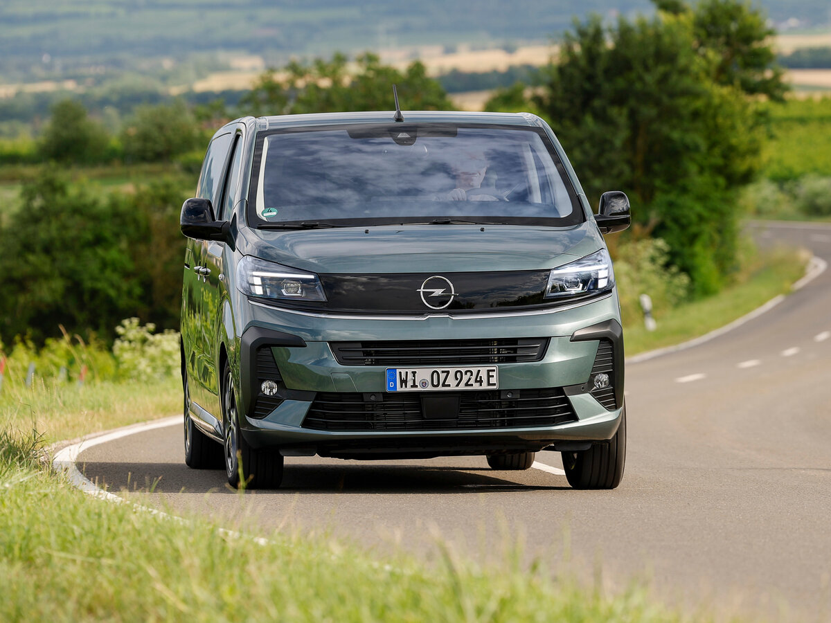 Opel Zafira Life I Рестайлинг, Минивэн XL: фото поколения