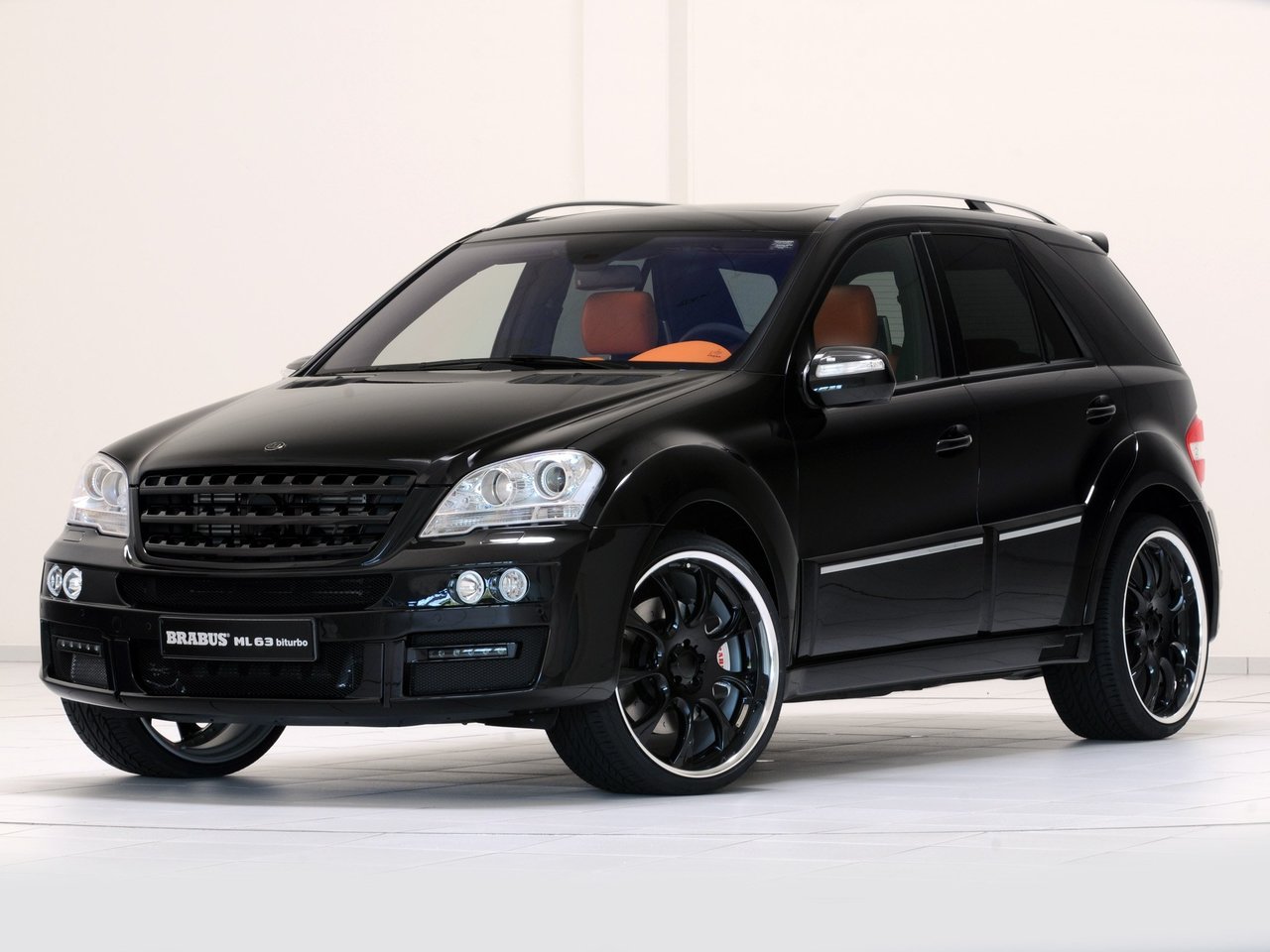 Мерседес бенц мл 5.8 brabus фото автомобиля