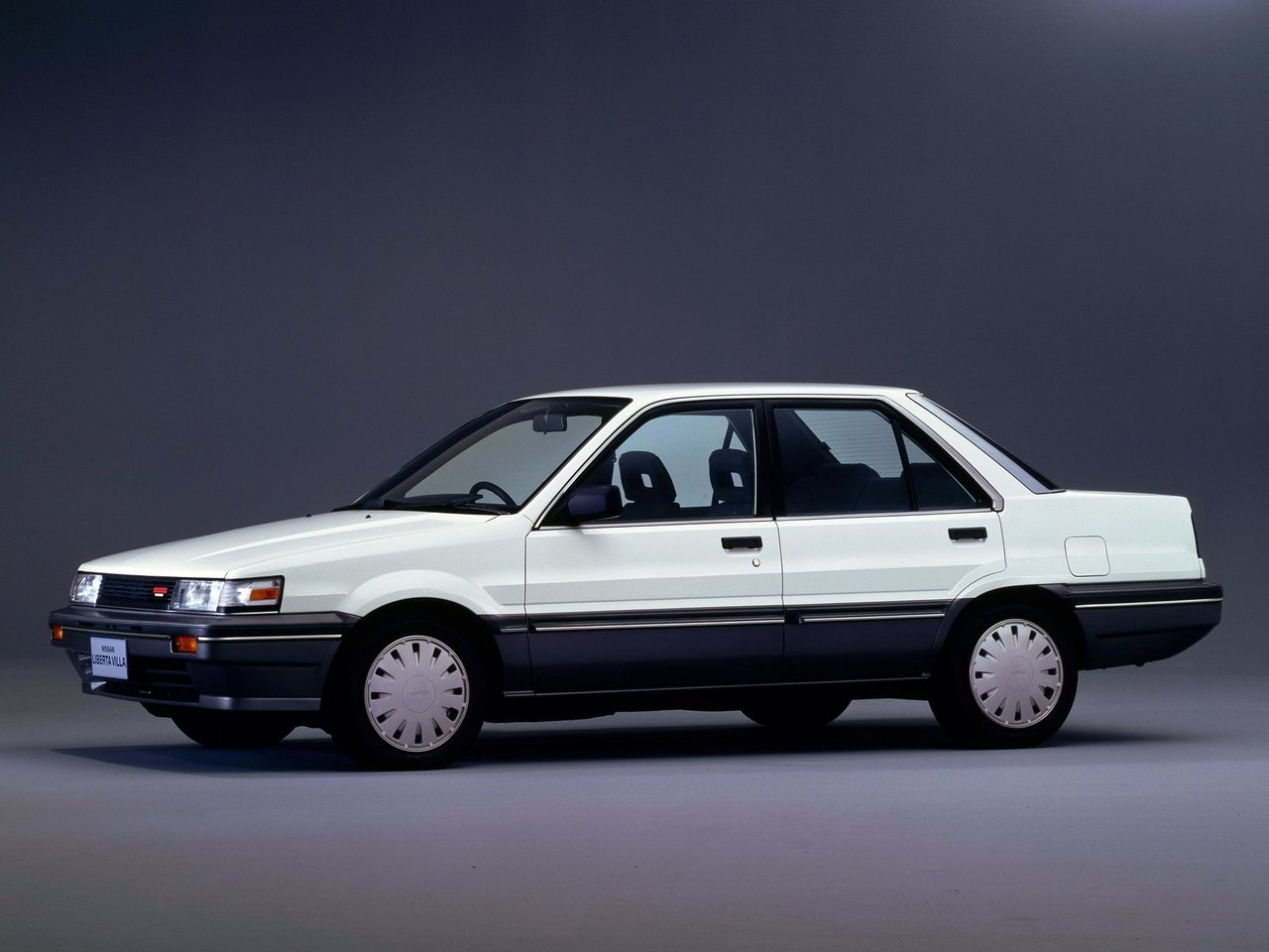 Nissan Liberta Villa Основной вид