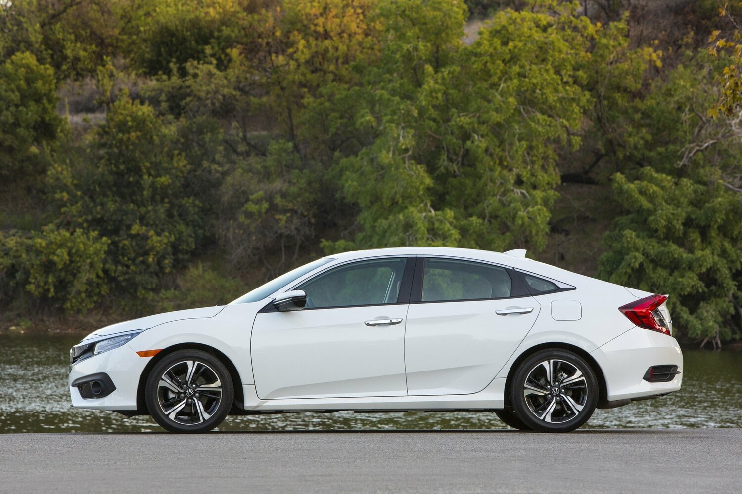 Honda Civic Sedan, вид 2